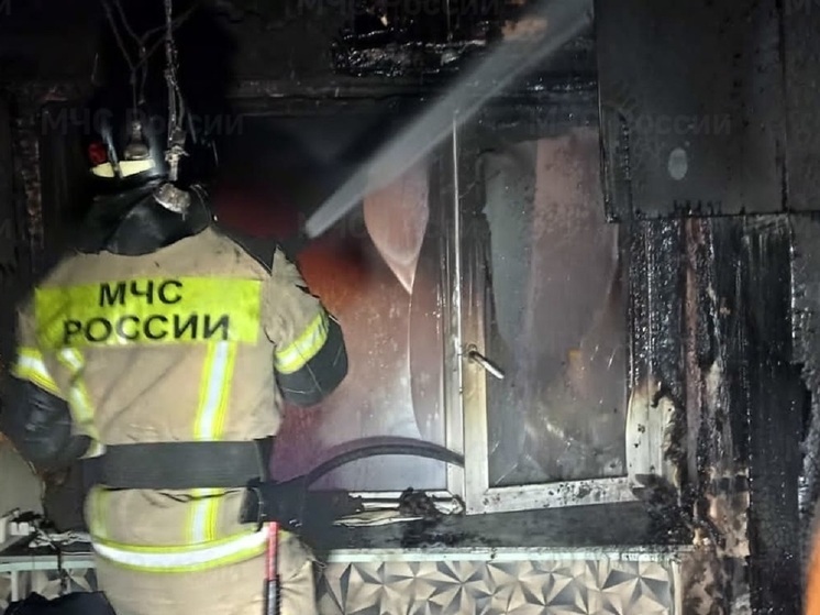 Из горящей пятиэтажки в Екатеринбурге спасли шестерых детей