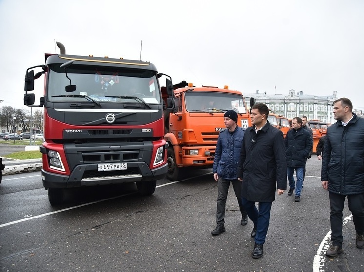 Более 100 единиц техники будут убирать улицы Вологды в зимний период