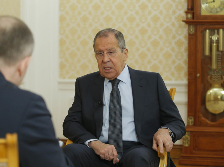 Лавров о вере Байдена в возвращение Киевом территорий: "Блажен, кто верует"