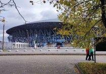 Крупнейший хоккейный стадион «СКА Арена» получил официальное разрешение на ввод в эксплуатацию. Впрочем, спортивно-досуговый комплекс еще не начал работу в штатном режиме, сообщили в пресс-службе комитета по физической культуре и спорту.