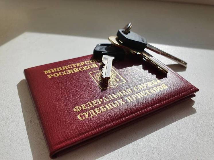 В Коврове пристав незаконно списал деньги со счета гражданки