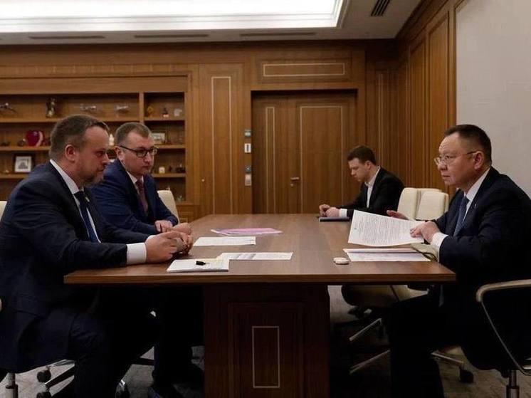 Андрей Никитин рассказал главе Минстроя РФ о реализации проектов в регионе