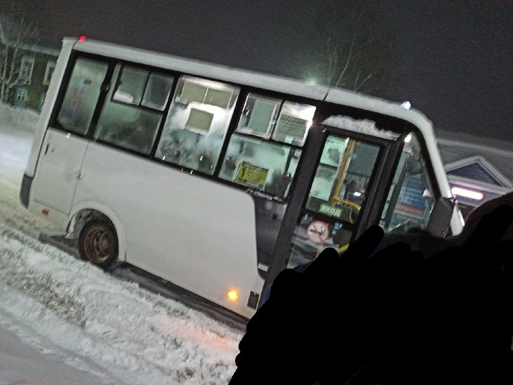 Жителям поселка Карелии придется пройти километр, чтобы сесть на автобус