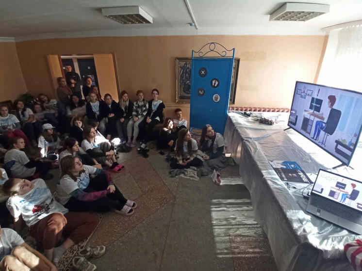 Смоленские полицейские встретились со школьниками-активистами