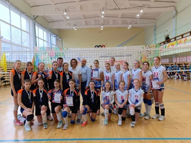 Кировские волейболистки победно выступили на выездных соревнованиях
