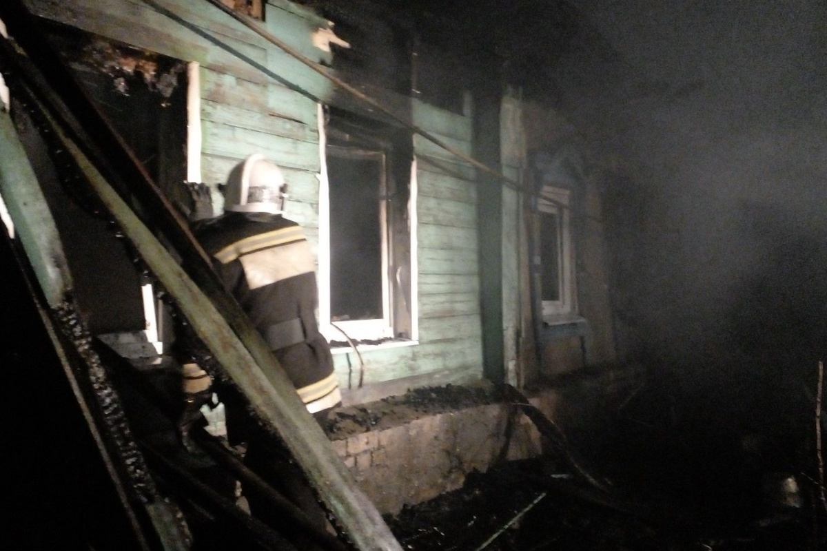 Костромич спалил трехквартирный дом, обидевшись на свою экс подругу и ее соседей