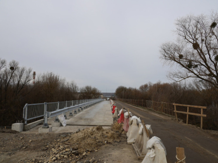 В Шебекинском горокруге ремонт моста через реку Нежеголь завершится в 2024 году