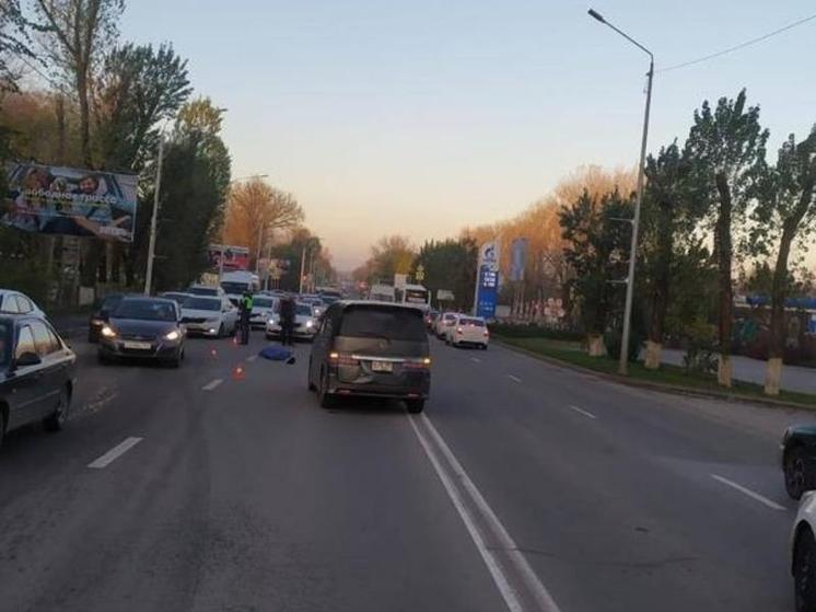 В Новочеркасске 64-летний мужчину сбил насмерть фургон