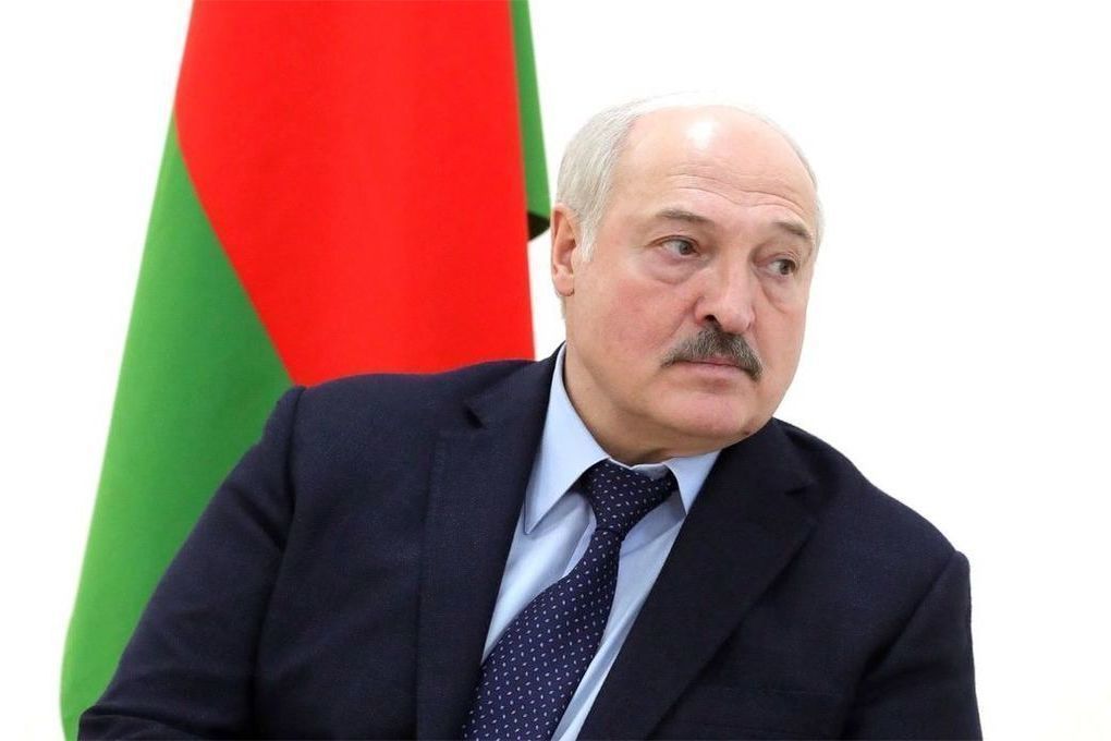 Лукашенко поздравил поляков с Днем независимости и предложил «руку дружбы»