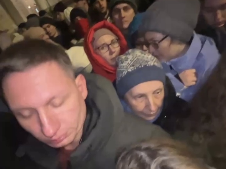 В очереди за билетами на 