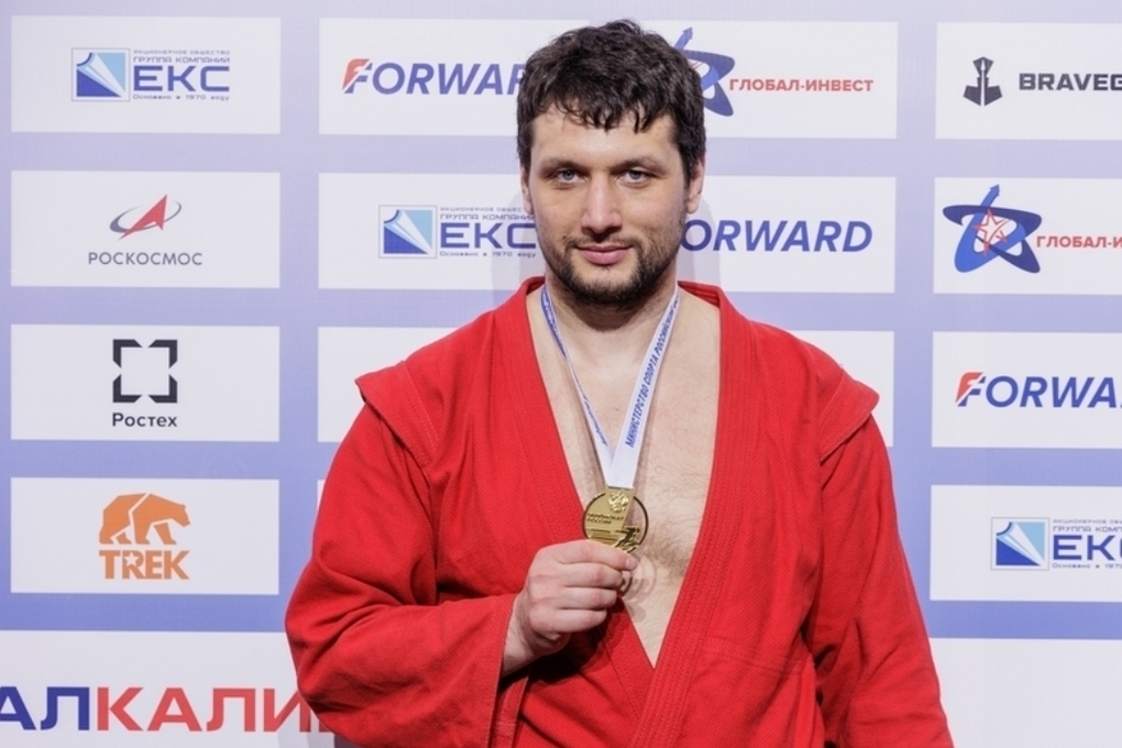 Россиянин Артём Осипенко стал десятикратным чемпионом мира по самбо