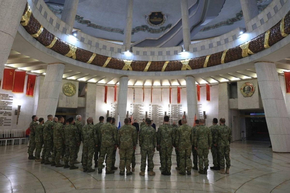 Бойцов отряда «Бессмертный Сталинград» наградили в Волгограде