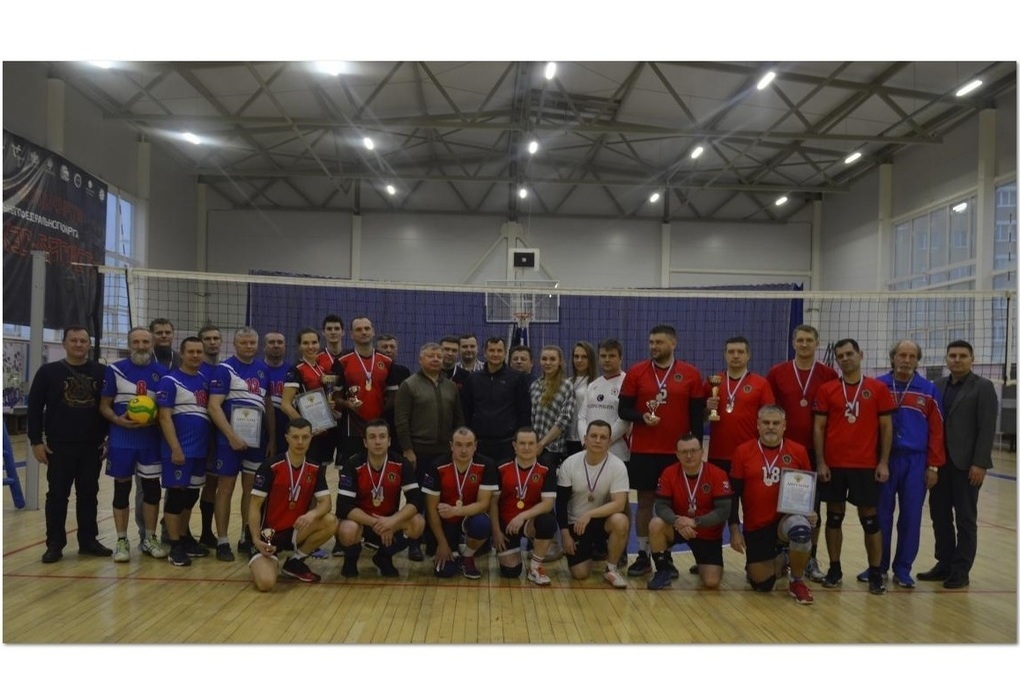 Костромские прокуроры сразились в волейбол