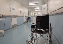 Труп 60-летнего мужчины нашли в одной из петербургских больниц. Несчастный погиб от рук своего же соседа по двухместной палате в нейрохирургическом отделении, сообщил источник в правоохранительных органах.