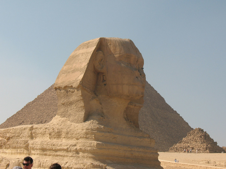 Ученые пытаются отыскать тайный "зал знаний" под египетскими пирамидами