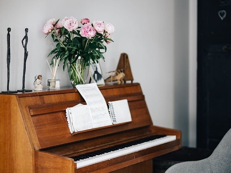 Дети из Донбасса спели под аккомпанемент Александры Пахмутовой