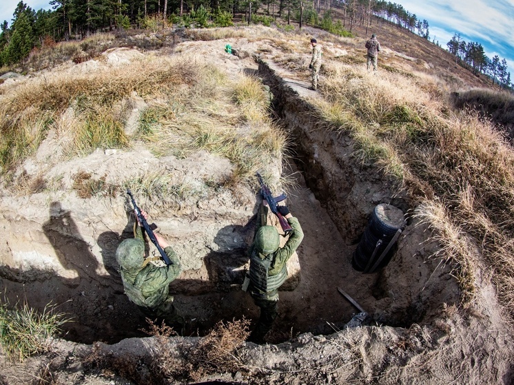 Министры и чиновники Бурятии занялись военной подготовкой