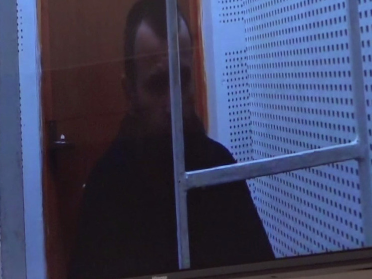 Задержанного за наркотики экс-футболиста Бугаева оставили под стражей