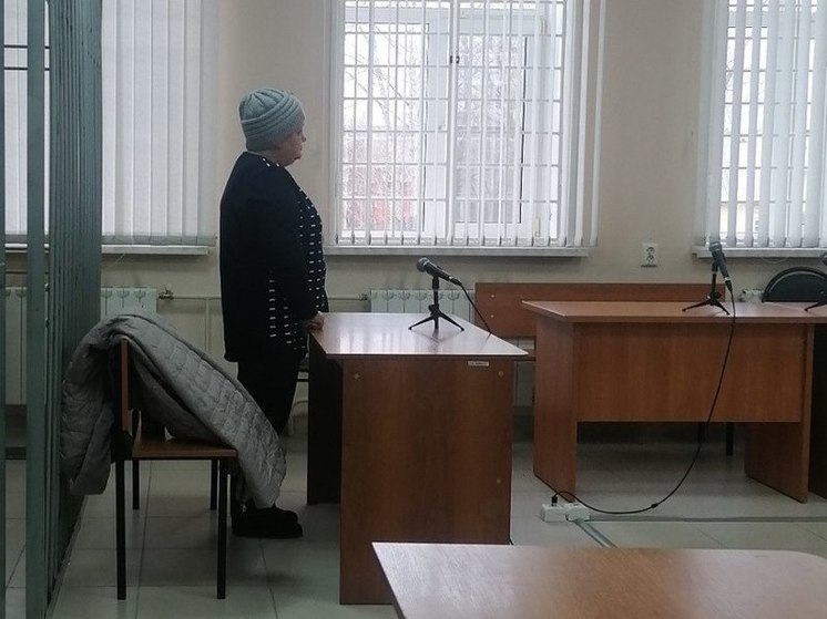 Суд в Курске приговорил экс-бухгалтера УК к 4,5 годам за хищение 26,5 млн рублей