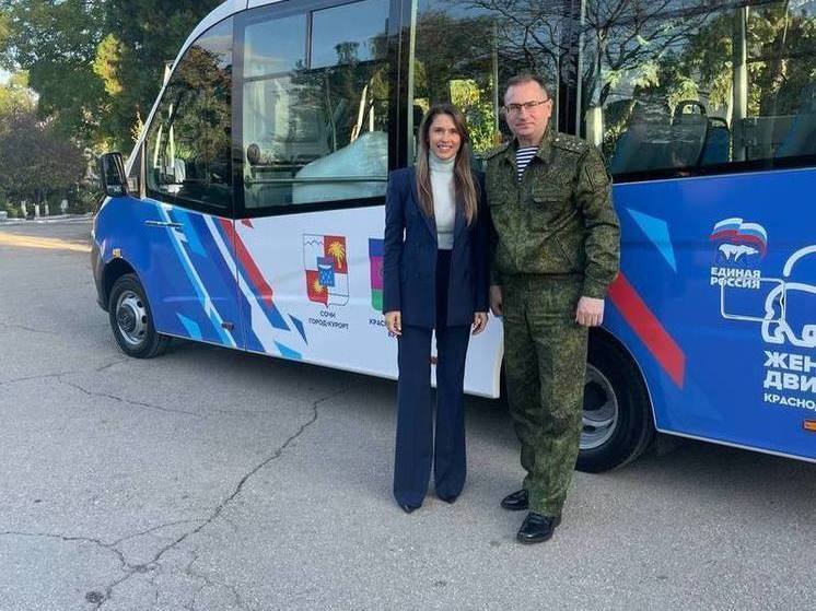 Депутат ЗСК Анна Невзорова передала гуманитарную помощь бойцам, проходящим лечение в Севастополе