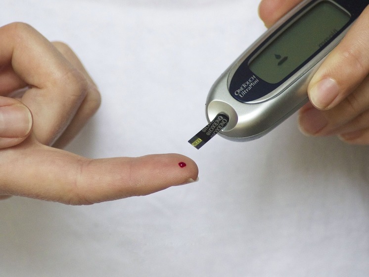 Ампутация ног и слепота: врачи рассказали о страшных последствиях диабета