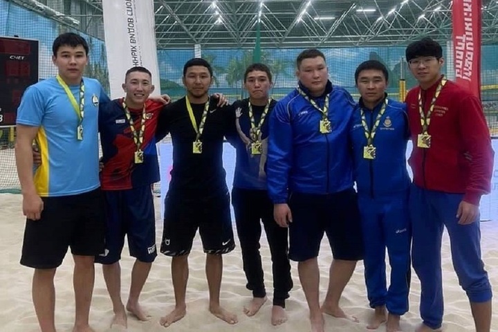 Buryat athletes won 8 medals at the Russian Beach Wrestling Championship