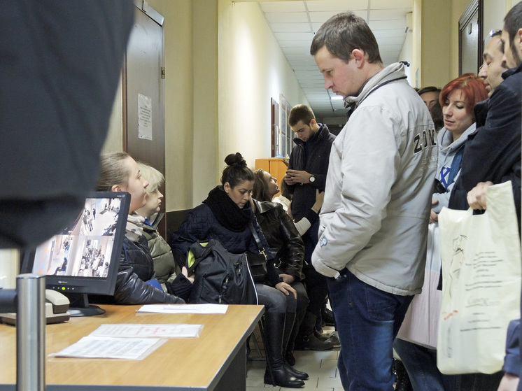 В России предложили резко снизить стоимость экзаменов для мигрантов