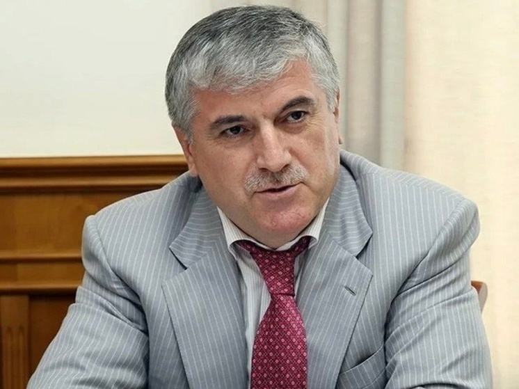Глава столицы Дагестана осмотрел строящиеся в городе объекты