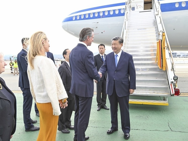 Си Цзиньпин прибыл в США для переговоров с Байденом
