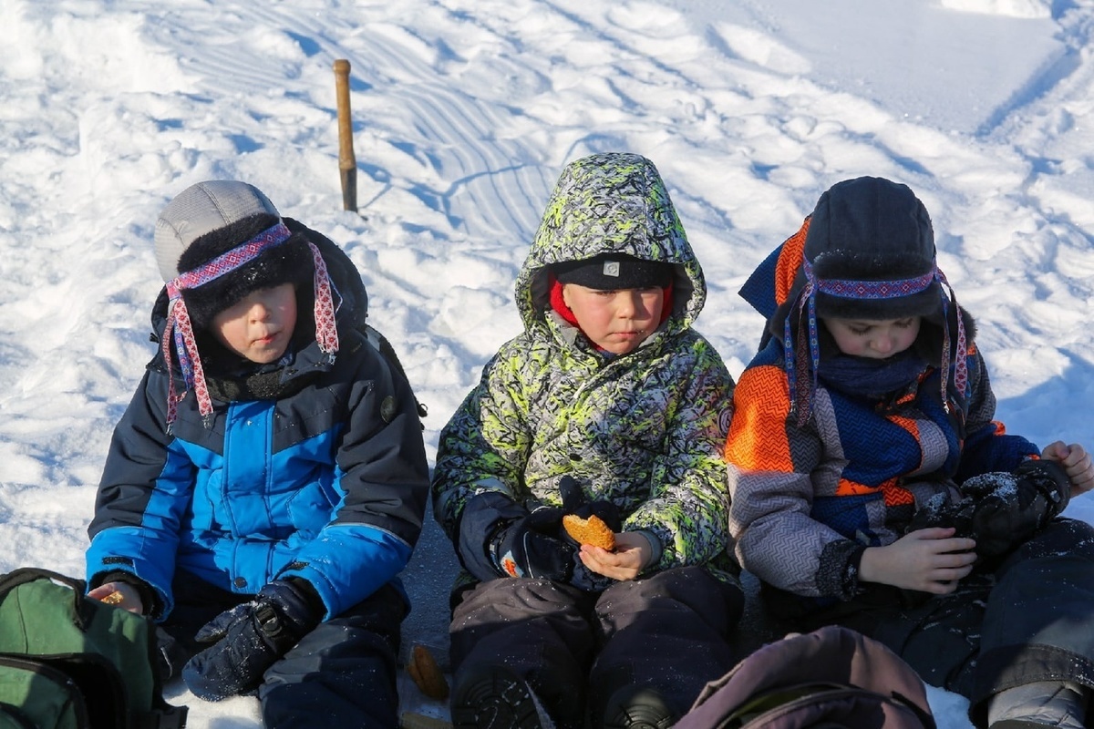 Мороз школа уроки. Город эскимосов 2022 Новосибирск. Морозова такой ребенок. Школа Мороз. Дети не идут в школу при морозе.
