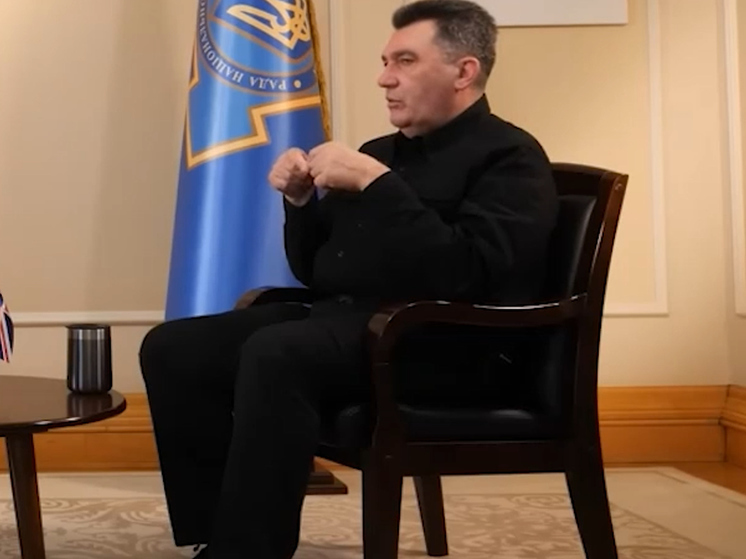 Данилов намекнул на возможность проведения мирных консультаций по украинскому конфликту