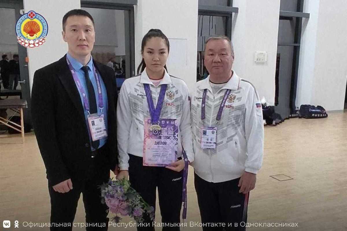 Спортсменка из Калмыкии в составе сборной России взяла золото на международном турнире