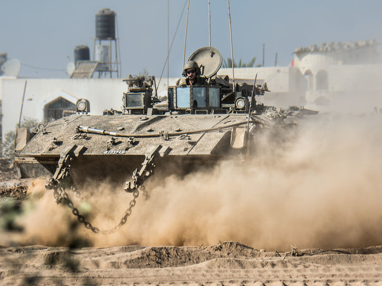 Израильская армия штурмует города на Западном берегу реки Иордан
