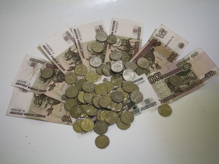 Предприниматель на Сахалине задолжал работникам более 2 млн рублей