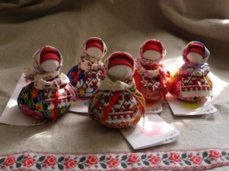 Выставка «Традиции храним и умножаем» открылась в Брянске