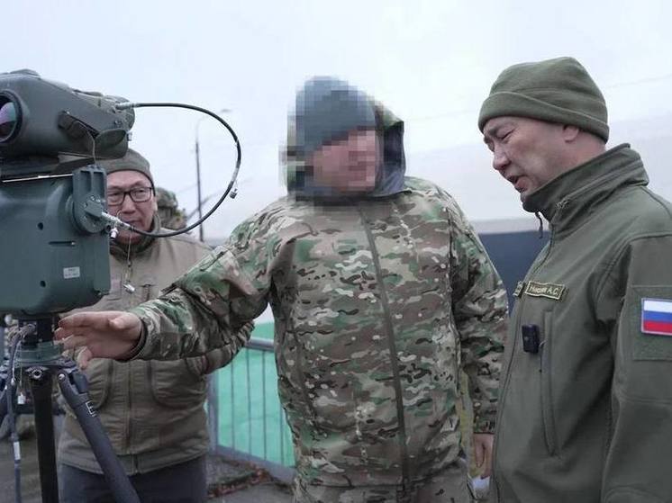 Глава Якутии посетил гвардейскую бригаду специального назначения ВДВ