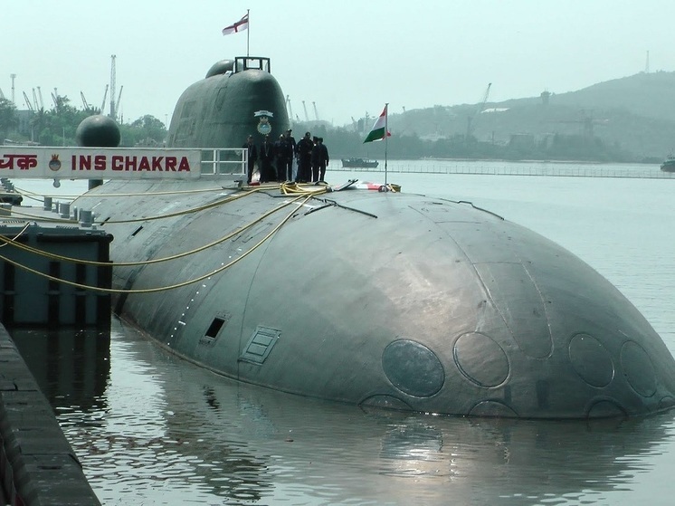 Главкомат ВМФ России предложил утилизировать аварийную субмарину «Нерпа»