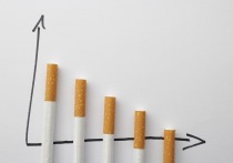 По данным магазинов, которые обслуживает Первый ОФД (входит в группу ВТБ), за 10 месяцев вырос спрос на средства для отказа от курения (+13% по сравнению с аналогичным периодом прошлого года), а спрос на классические сигареты стал немного ниже