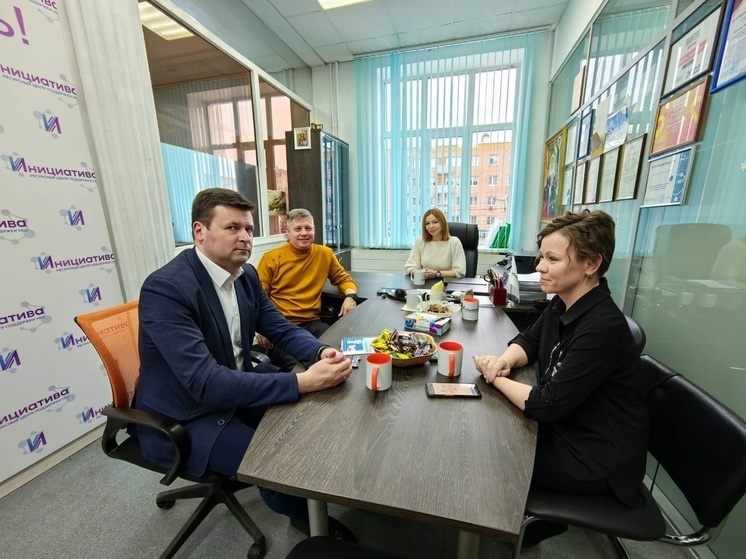 В Калуге Юрий Моисеев встретился с сотрудниками ресурсного центра «Инициатива»