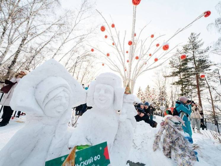 Мэр Локоть предложил сделать снежную бабу символом Нового года в Новосибирске