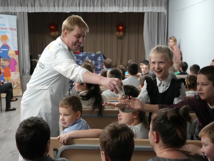 Ярославские энергетики устроили праздник для воспитанников школы-интерната