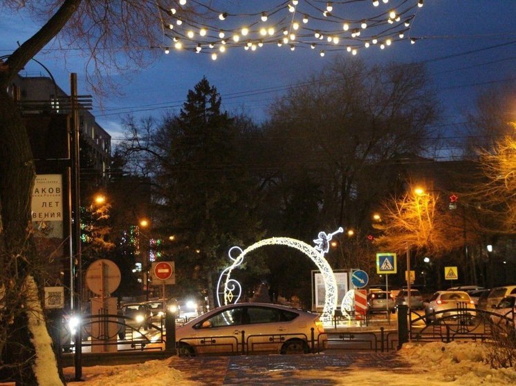 Множество световых инсталляций появились на улице Ленина в Абакане