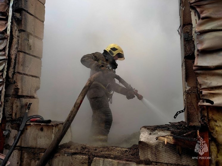 Стали известны подробности пожара на улице Ветряной в Пскове