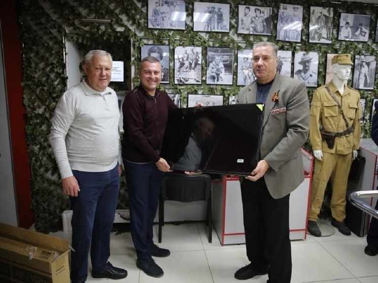 В Калуге музею локальных войн подарили телевизор