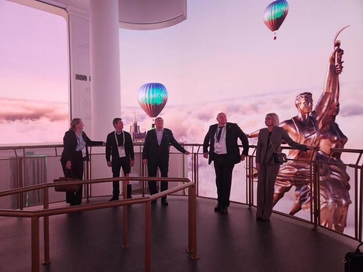 Сибирский банк продемонстрировал свои технологические возможности властям Омска на выставке «Россия»