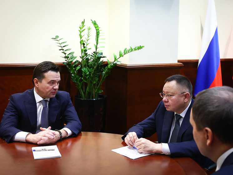Ирек Файзулин поблагодарил команду Подмосковья за высокие темпы строительства