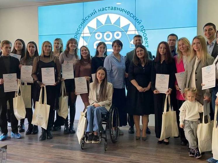 В Астрахани 25 выпускникам Южной Школы межэтнической журналистики вручили сертификаты