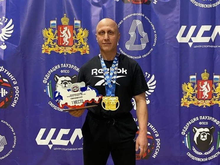 Ветеран из Дагестана стал лучшим на турнире по пауэрлифтингу