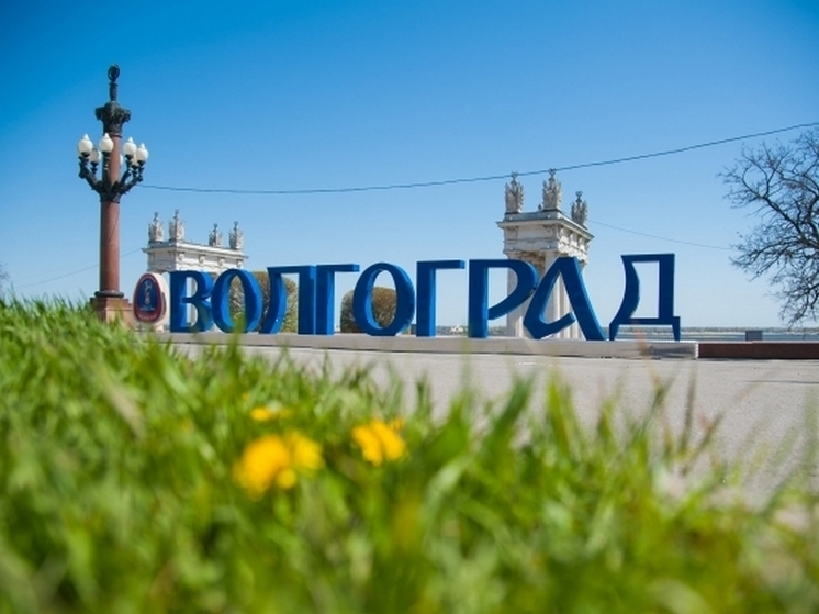 Юная волгоградка покорила посетителей выставки «Россия» уникальными кокошниками