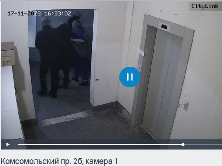 Фельдшер пешком поднималась к пациенту из-за сломанного лифта в Петрозаводске